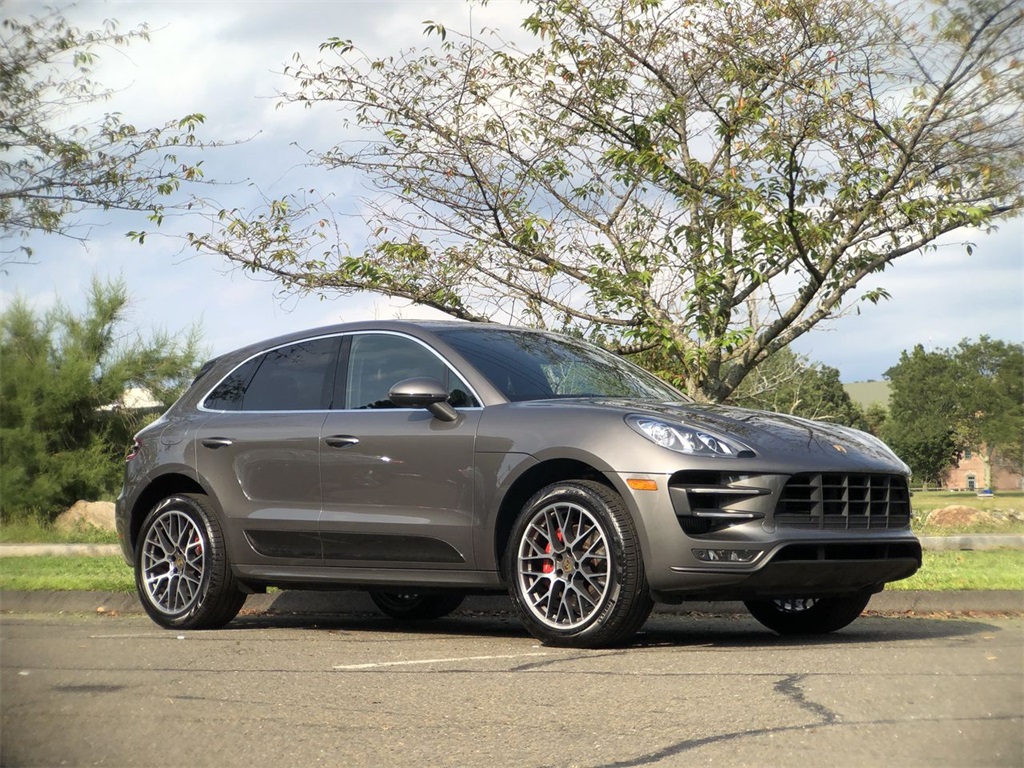 Certified Pre-Owned 2016 Porsche Macan Turbo 4D Sport Utility in
